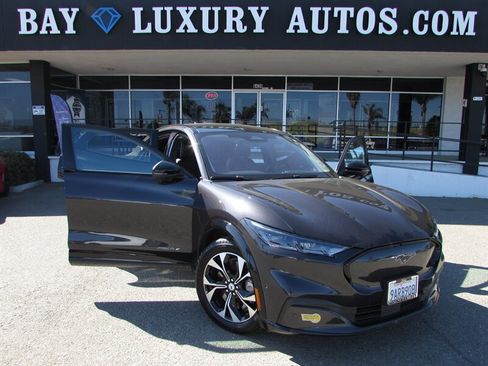 Used 2022 Ford Mustang Mach-E Premium image 36