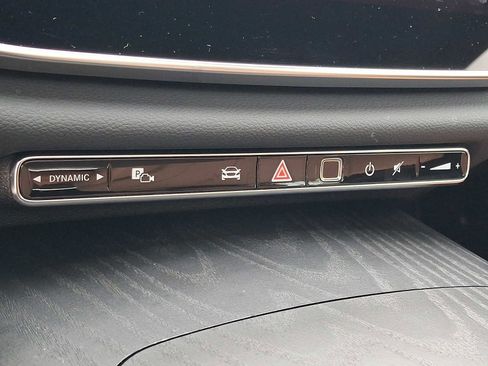 Used 2025 Mercedes-Benz E 350 4MATIC Sedan image 25