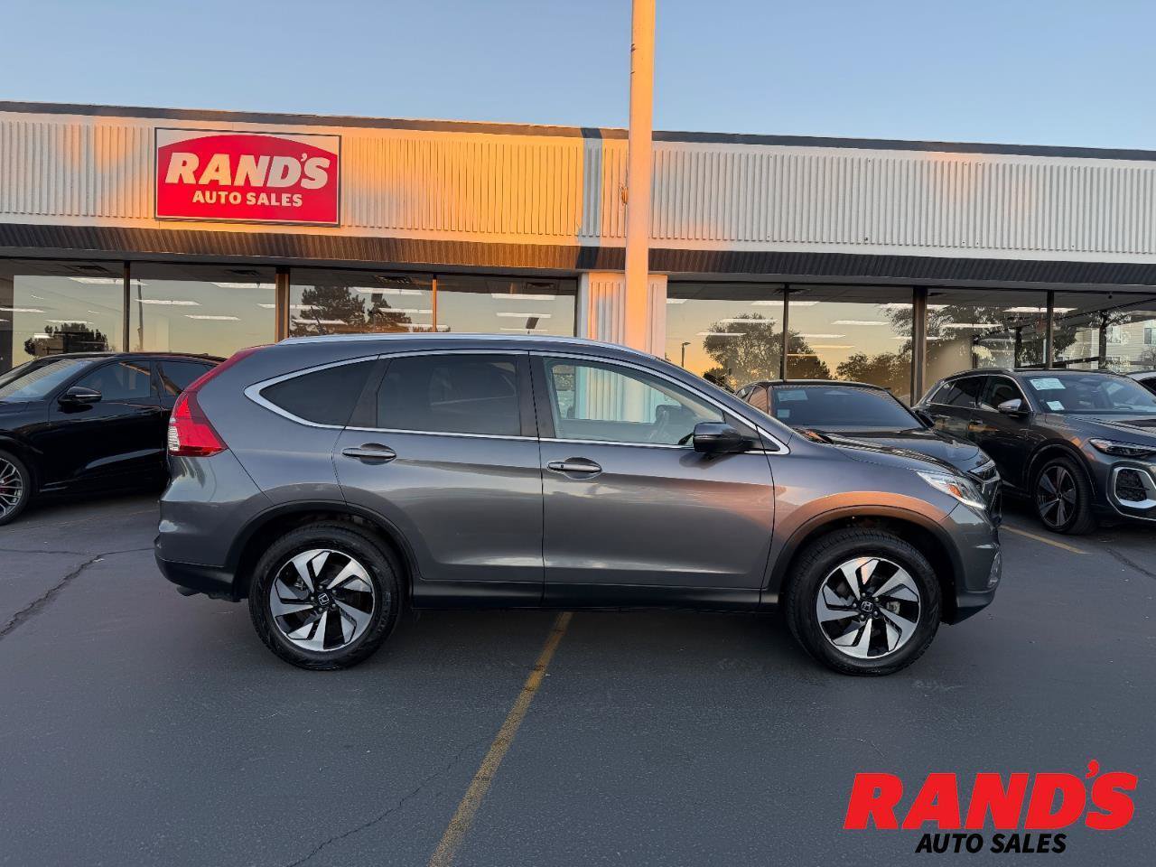 Used 2016 Honda CR-V Touring image 1