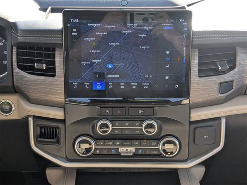 Used 2024 Ford Expedition Max Limited image 20