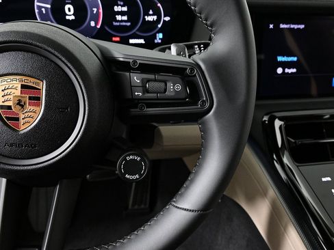 New 2025 Porsche Panamera 4 image 11