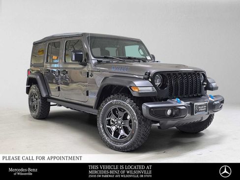Used 2023 Jeep Wrangler Unlimited w/ Cold Weather Group AWD/4WD image 1