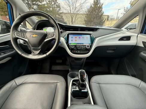 Used 2017 Chevrolet Bolt Premier w/ Driver Confidence II Package image 2