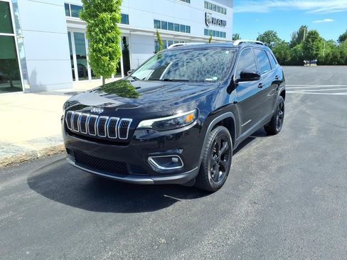 Used 2020 Jeep Cherokee Limited AWD/4WD image 2