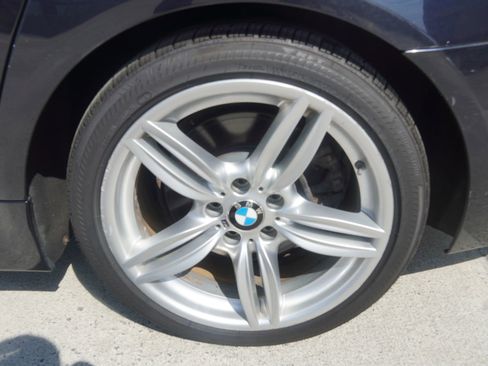 Used 2016 BMW 550i xDrive Sedan AWD/4WD image 25