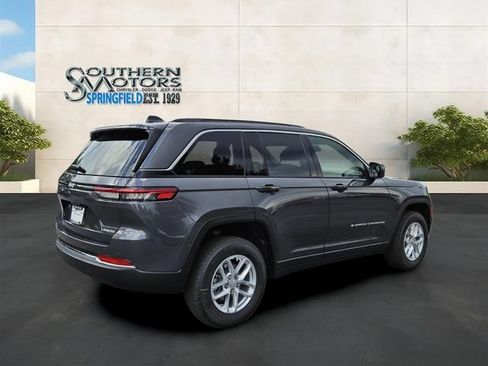New 2025 Jeep Grand Cherokee Laredo X w/ Luxury Tech Group I RWD image 5