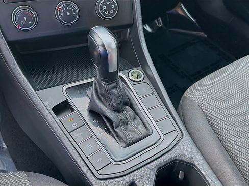 Certified 2021 Volkswagen Jetta S image 15