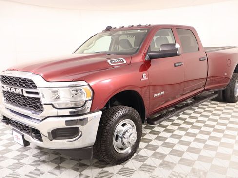 Used 2019 RAM 3500 Tradesman AWD/4WD image 9
