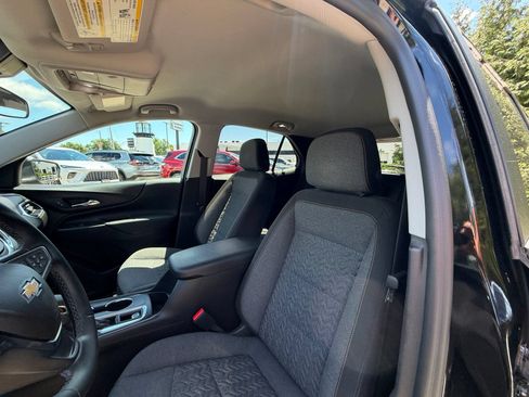 Used 2024 Chevrolet Equinox LT FWD image 11