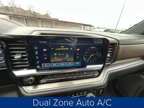 Used 2022 Chevrolet Silverado 1500 High Country w/ High Country Premium Package image 35