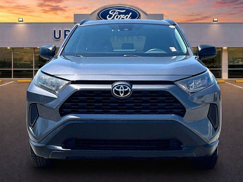 Used 2021 Toyota RAV4 LE AWD/4WD image 3