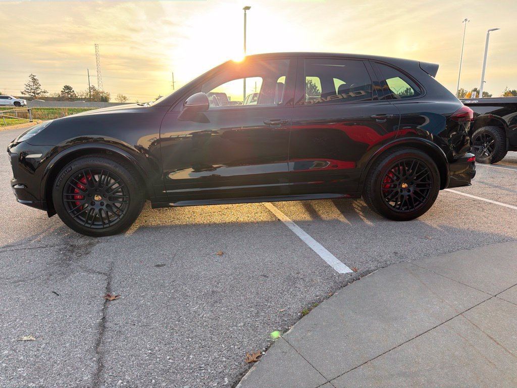 Used 2016 Porsche Cayenne GTS AWD/4WD image 6