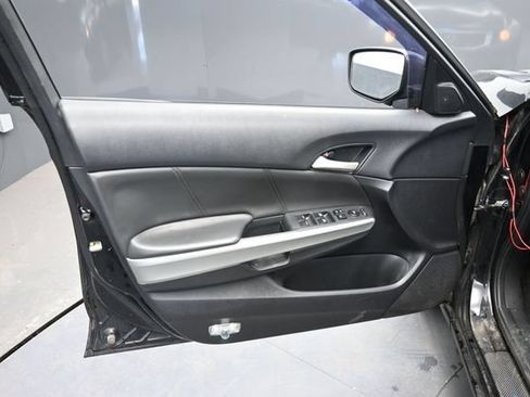 Used 2009 Honda Accord EX-L image 10