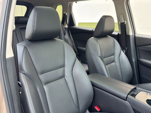 Used 2024 Nissan Rogue SL w/ SL Premium Package FWD image 38