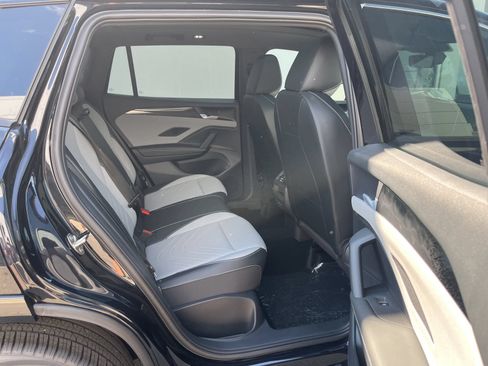 New 2026 Volkswagen Tiguan SE R-Line FWD image 26