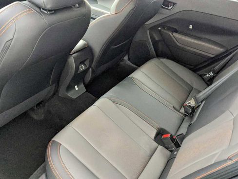 Certified 2025 Subaru Crosstrek 2.5i Limited w/ Popular Package #3A image 17