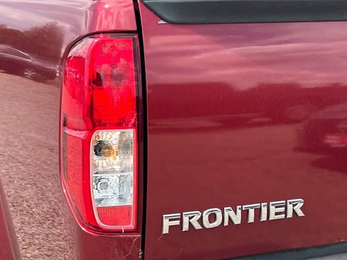 Used 2017 Nissan Frontier S RWD image 13