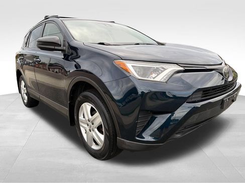 Used 2017 Toyota RAV4 LE w/ All Weather Liner Package AWD/4WD image 8