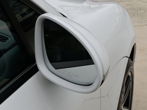 Used 2020 Porsche Macan image 13