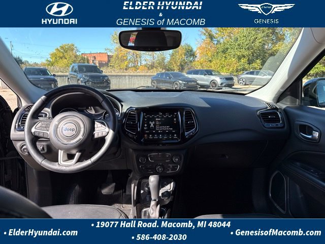 Used 2018 Jeep Compass Limited w/ Navigation Group AWD/4WD image 13
