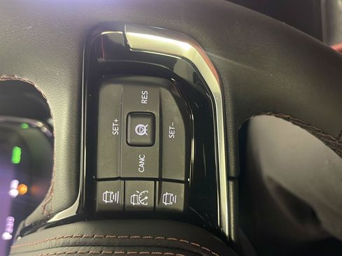 Used 2025 Jeep Wagoneer S Launch Edition AWD/4WD image 23