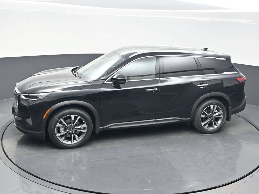 Certified 2025 INFINITI QX60 Luxe w/ Vision Package AWD/4WD image 42