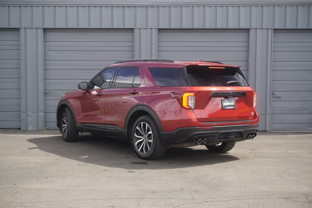 Used 2020 Ford Explorer ST w/ Premium Technology Package AWD/4WD image 3