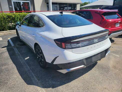 Used 2025 Hyundai Sonata SEL FWD image 9