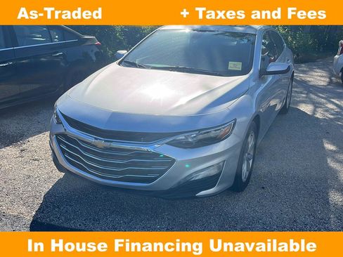 Used 2019 Chevrolet Malibu LT FWD image 1