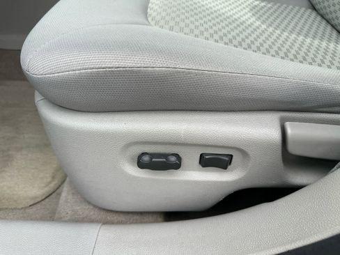 Used 2009 Chevrolet HHR LT w/ LT Preferred Equipment Group FWD image 9