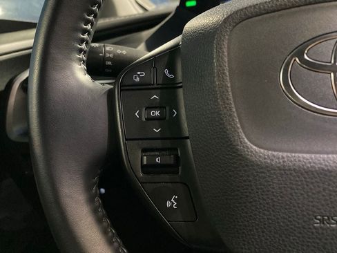 Used 2025 Toyota Prius LE FWD image 13