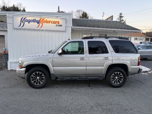 Used 2005 Chevrolet Tahoe Z71 w/ Preferred Equipment Group image 16