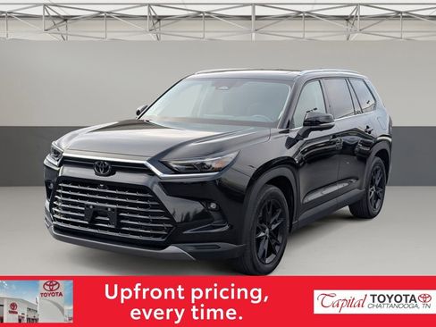 Used 2024 Toyota Grand Highlander Platinum image 4