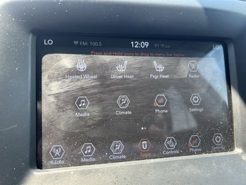 Used 2020 Jeep Compass Latitude w/ Cold Weather Group image 21