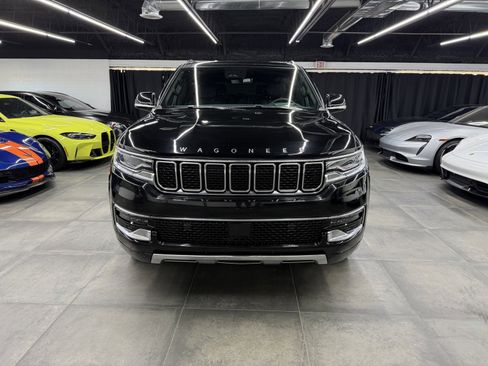 Used 2024 Jeep Wagoneer Series III image 10