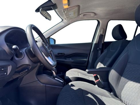 Used 2021 Nissan Kicks S FWD image 10