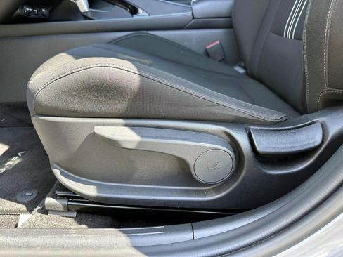 Used 2023 Hyundai Elantra SEL w/ Convenience Package FWD image 10
