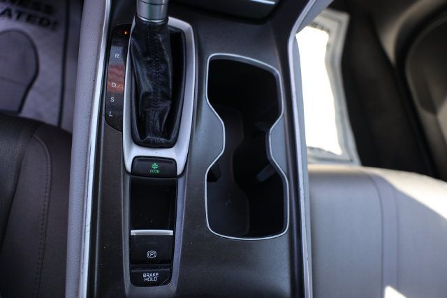 Used 2018 Honda Accord EX image 30
