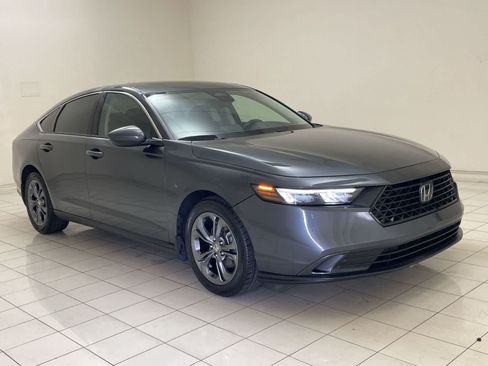 Used 2024 Honda Accord EX image 27