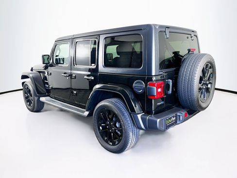 Used 2023 Jeep Wrangler Unlimited Sahara w/ Cold Weather Group AWD/4WD image 5