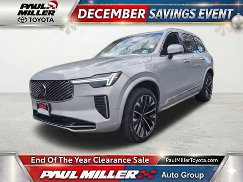 Used 2025 Volvo XC90 B6 Plus image 1