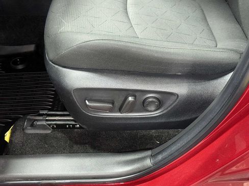 Used 2023 Toyota RAV4 XLE w/ Convenience Package AWD/4WD image 23