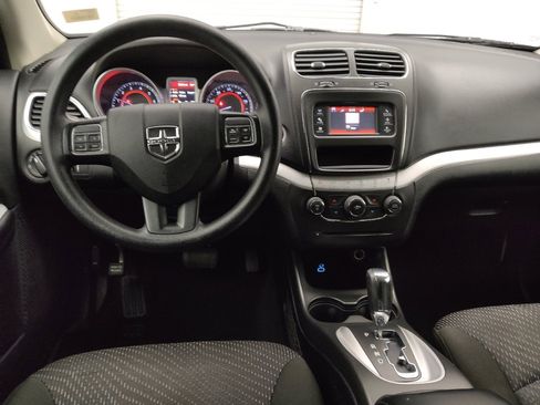 Used 2020 Dodge Journey SE w/ Blacktop Package image 22