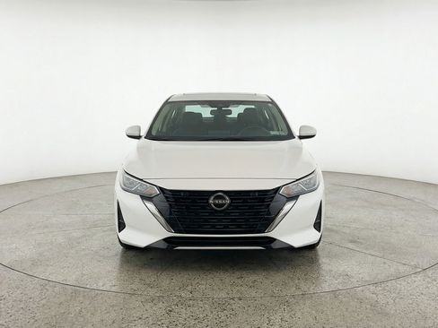 Used 2025 Nissan Sentra SV image 2