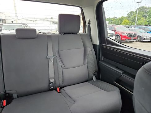 Used 2022 Toyota Tundra SR5 AWD/4WD image 15