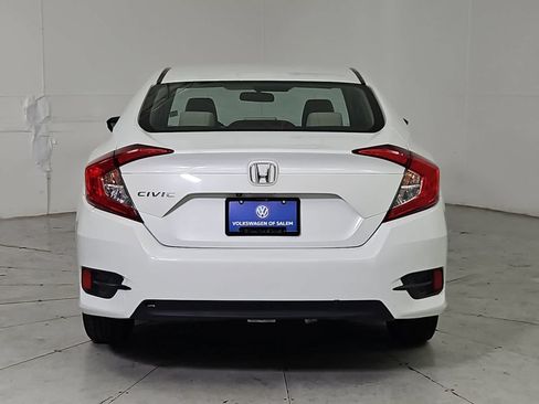 Used 2019 Honda Civic LX image 5