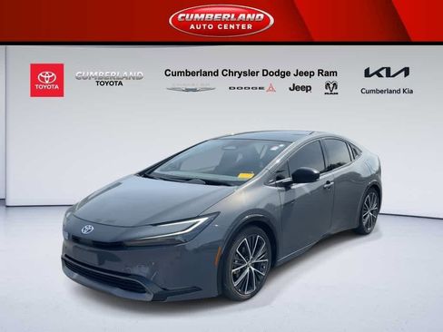 Used 2024 Toyota Prius Limited w/ Limited Premium Package image 4