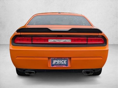 Used 2012 Dodge Challenger R/T image 7