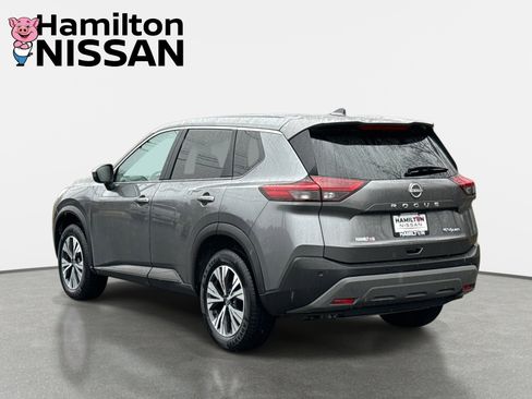 Used 2023 Nissan Rogue SV image 4