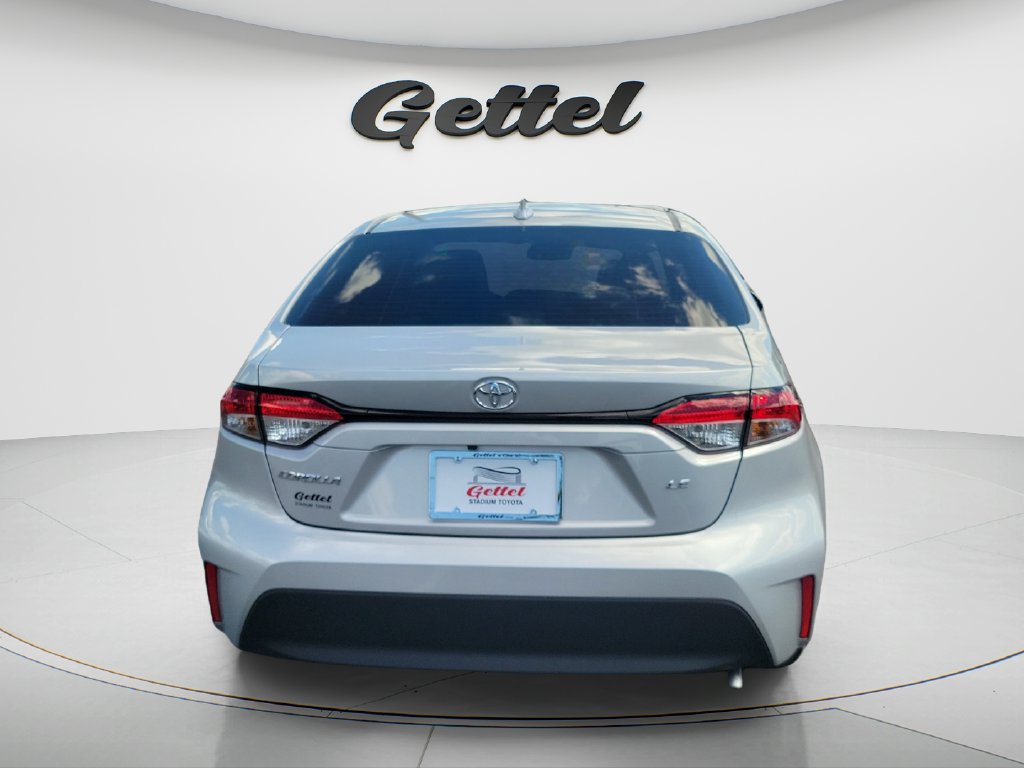 Used 2024 Toyota Corolla LE FWD image 6